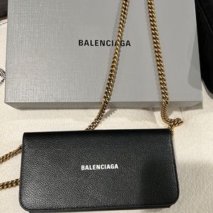 Balenciaga wallet on chain